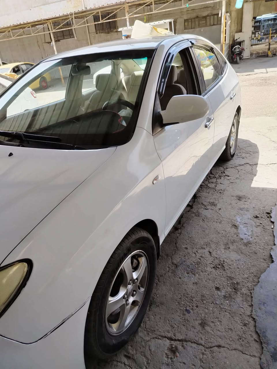 الوصف

سلام عليكم

الانترا 2009 خليجي رقم

انكليزي بسمي تحويل مباشر

ملاحظات بالكشر

مكينه 1600 دكشن

عالي كير تبريدها حلو
تخم تاير ويل كب بلادي 

بدون حادث 

مكاني بغداد التاجي 

السعر 95ً وبيهه مجال حك الجيه 

***********
