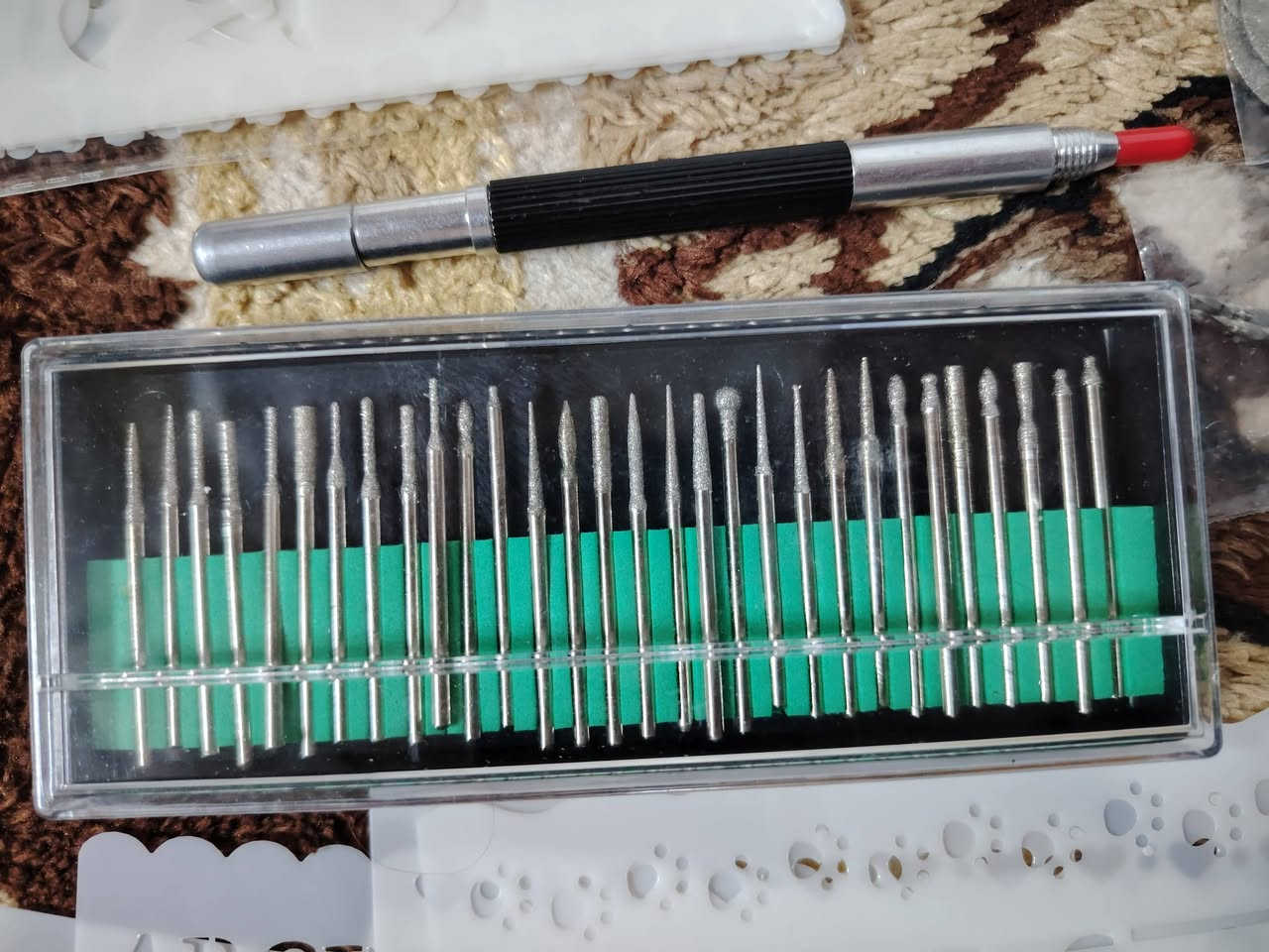 فارطونه  ماركه بهذا الشكل حجم ازغير  امزون جديده كلش كلش حلوه كامله ويه البيرات الي يحب يشتغل بيه٢٥ الف ويه التوصيل داخل الفلوجه
*********** واتس اب بيه هم
