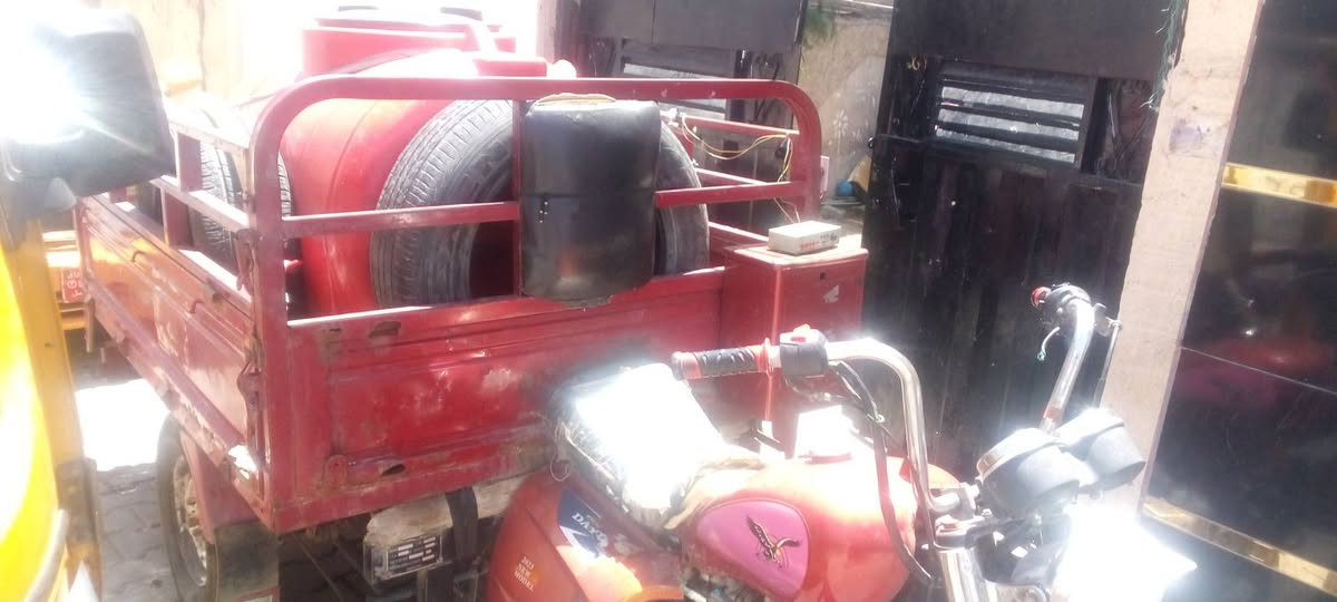 ستوته موديل 18 للبيع اوراق كامله ستوته جاهزه قبل
سعرها800 للشارع مكانها المحموديه***********
***********الكورك بي واتساب
