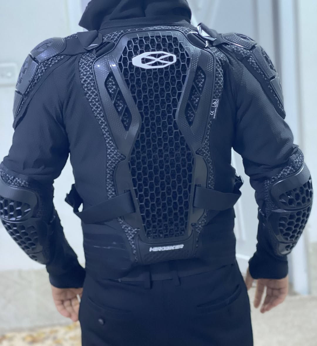 سلام عليكم تخم درع اصلي سعر ٤٥ الف توصيل موجود مكان كركوك ***********
