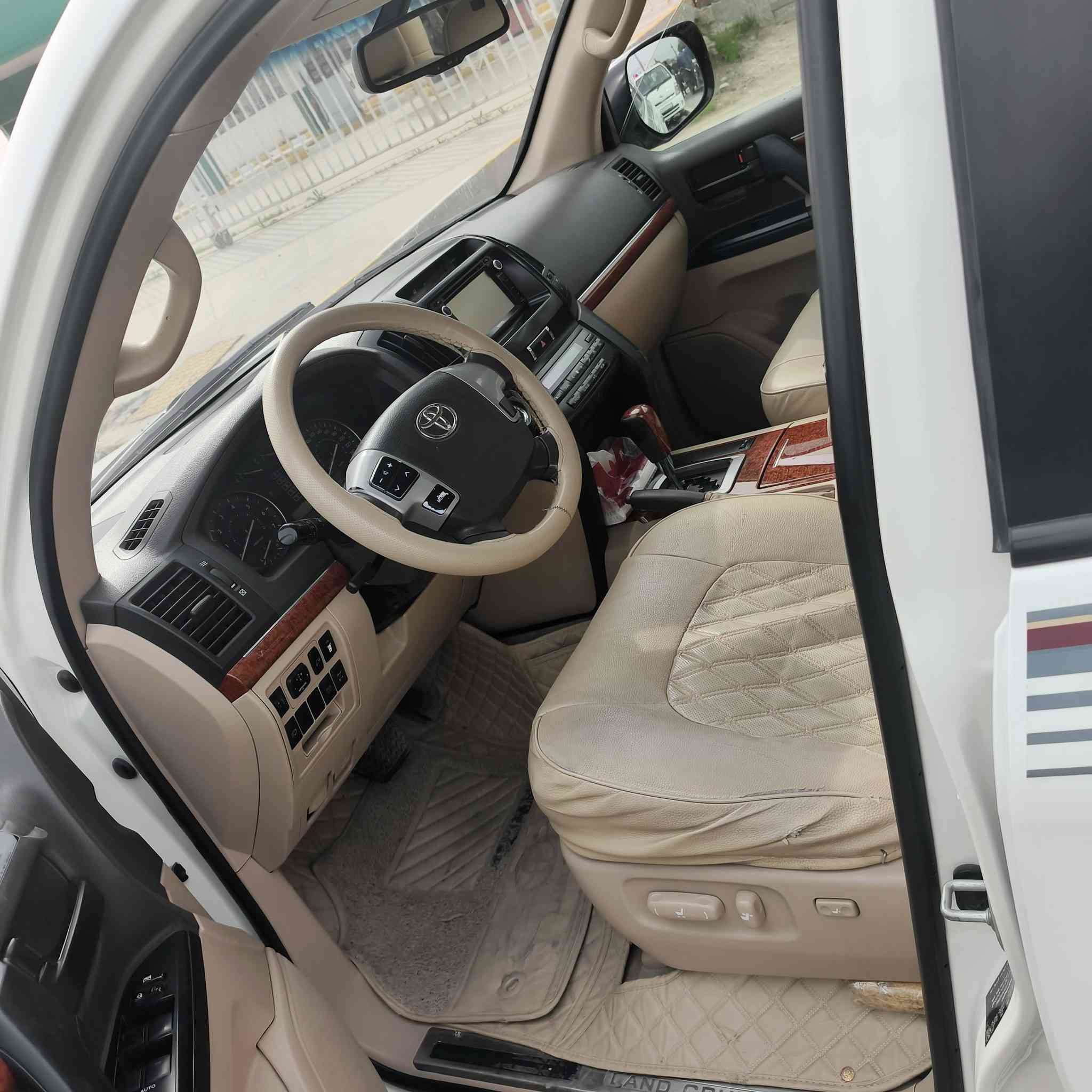 جكساره فول موديل13  رقم بغداد سعرهه 350 ورقه اي استفسار يتصل واتساب *********** واب السياره لا صبغ لا حادث
