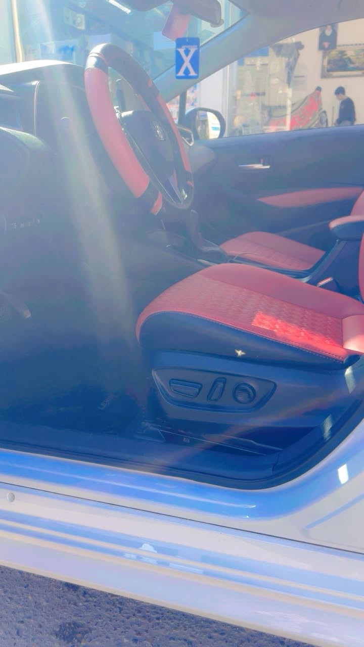 السلام عليكم كورلا هايبرد شكل الامريكي موديل 2024 ماشيه 14 الف قابل للزياده السياره فول مواصفات فتحه بصمه رادار كامره خلفيه شاشه لمس فول تحكم ستيرن كشن كهرباء ومساج ضهر بيها رصعه خفيفه بل بنيد موضحه بالصور متبين اله من قريب الباقي مكفول العنوان حي الجهاد شارع المضخه السعر 157 وبيها مجال ***********
