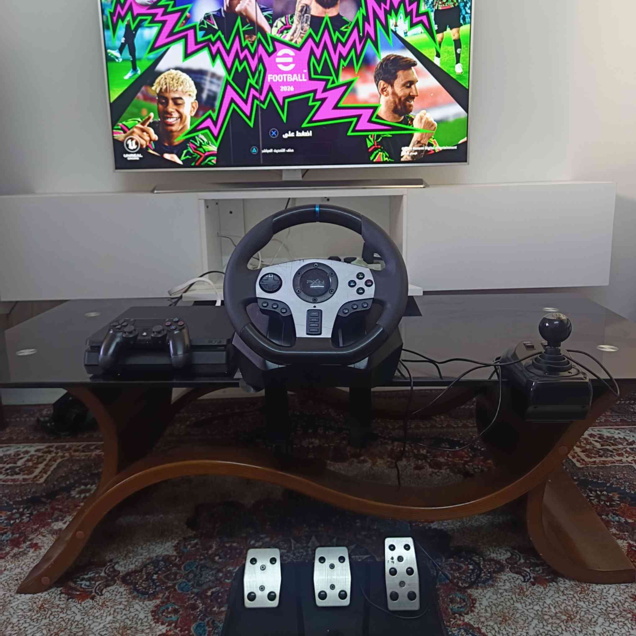 السلام عليكم
بلي فور عادي 
يجي ويا دركسون و يدة وقرص gta 
  سعر 265  وبي مجال تواصل 
***********

عنوان بسماية .
