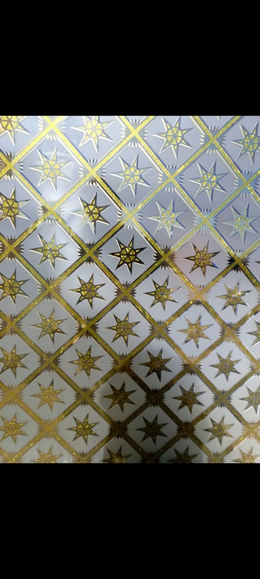 متوفر لدينا اجود انواع الزجاج والمعجون
زجاج من السمك المتين 4ملم و 6ملم و 10 ملم
عمل كافه المنازل والدوائر الحكوميه
والواجهات المحلات وعارضات الزجاج
للاستفسار ***********
