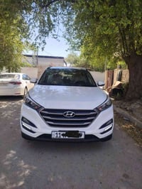 توسان ١٨ خليجي فول عده البصمه مكفوله من الصبغ والتبديل بيها بارد بالجن...