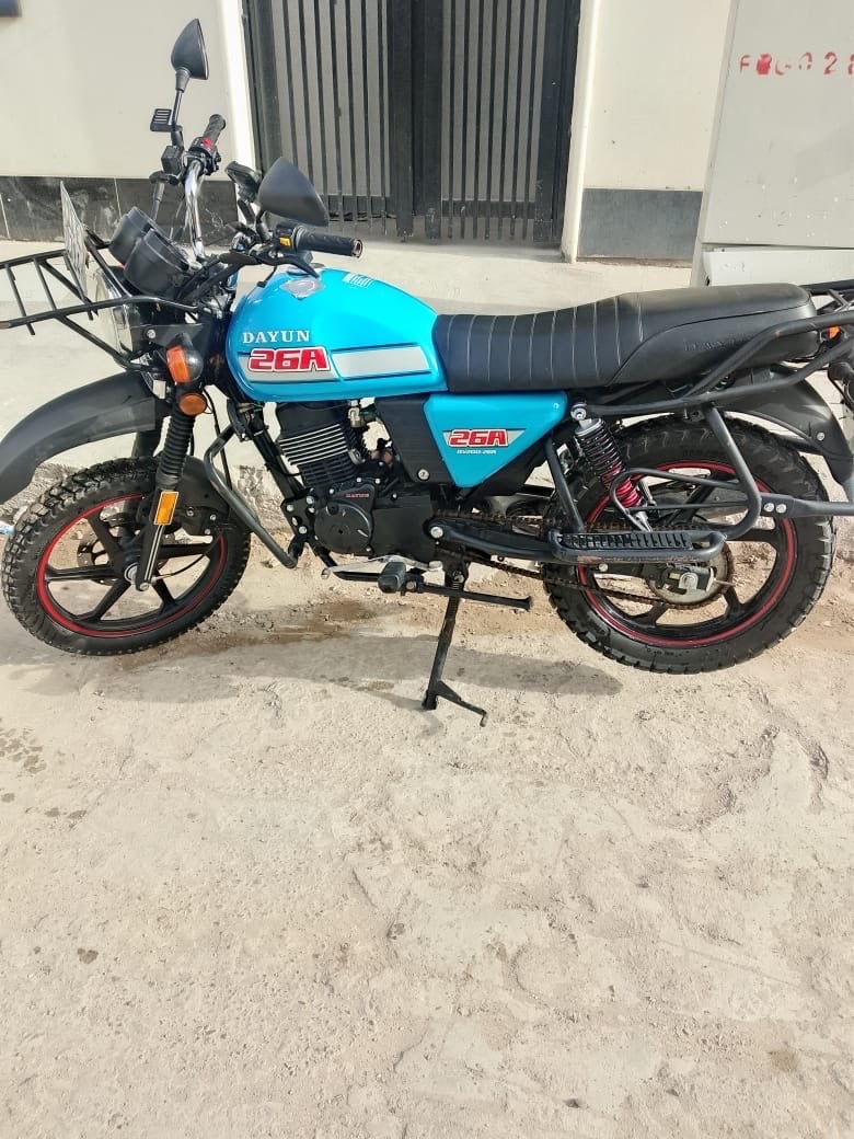 سلام عليكم دراجه دايوان موديل 23 طالعه ب 24 دراجه نضيفه انضف من الصور مكينه خير من الله جيب وياك فيتر وفحص رقم بغداد الدراجه بأسمي سنويه وهزه جديد سعره 2.400 الي مو شراي لا يكسر بحلال العالم 