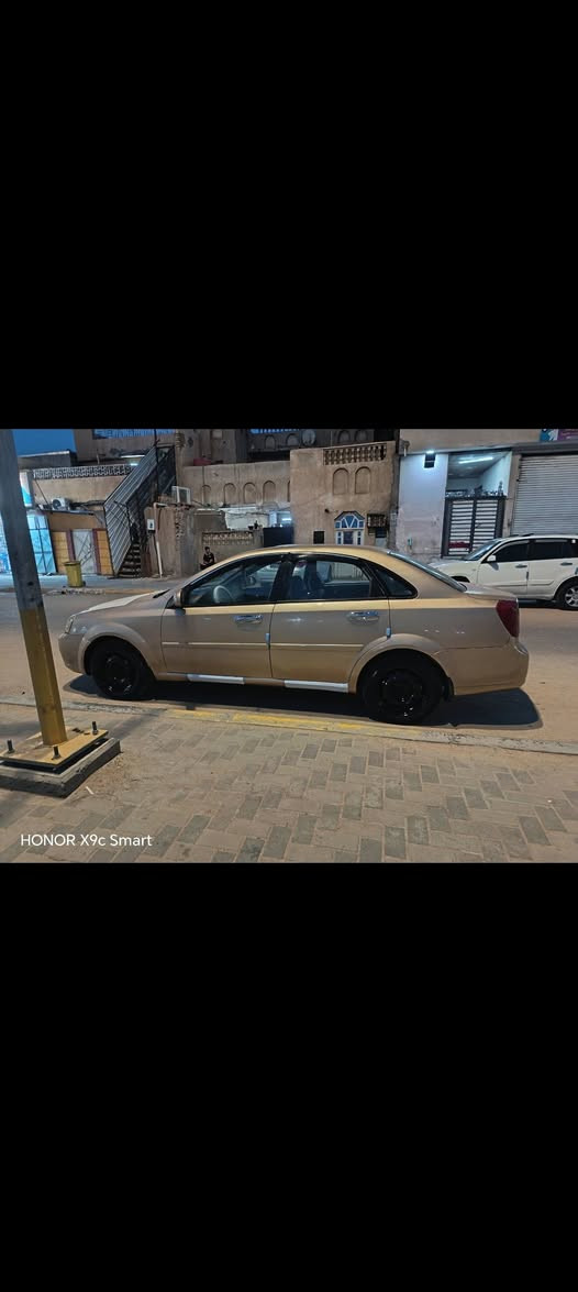 سلام عليكم اوبتره للبيع 2005 مصبوغه عام جماليه لا ضربه تبريد الله شاهد منضومه كامله كله جديد وخير من الله مكينه وكير على فحص حداديه ٩٠ بالميه 45 وبيه مجال قليل *********** البصرة, العراق
