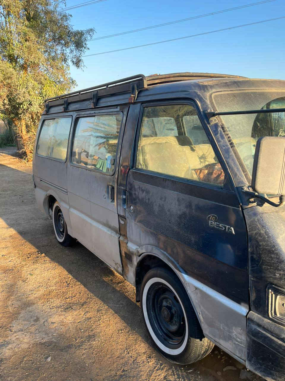 السلام عليكم كيا بستا موديل 94رقم انبار سياره كير ومحرك واكسن وتاير ات انضاف والكشر كدامك سياره عليهه غرامات وهيئه مليون السعر 17قفل والهيئه والغرامات على مشتري رقم الهاتف ***********
