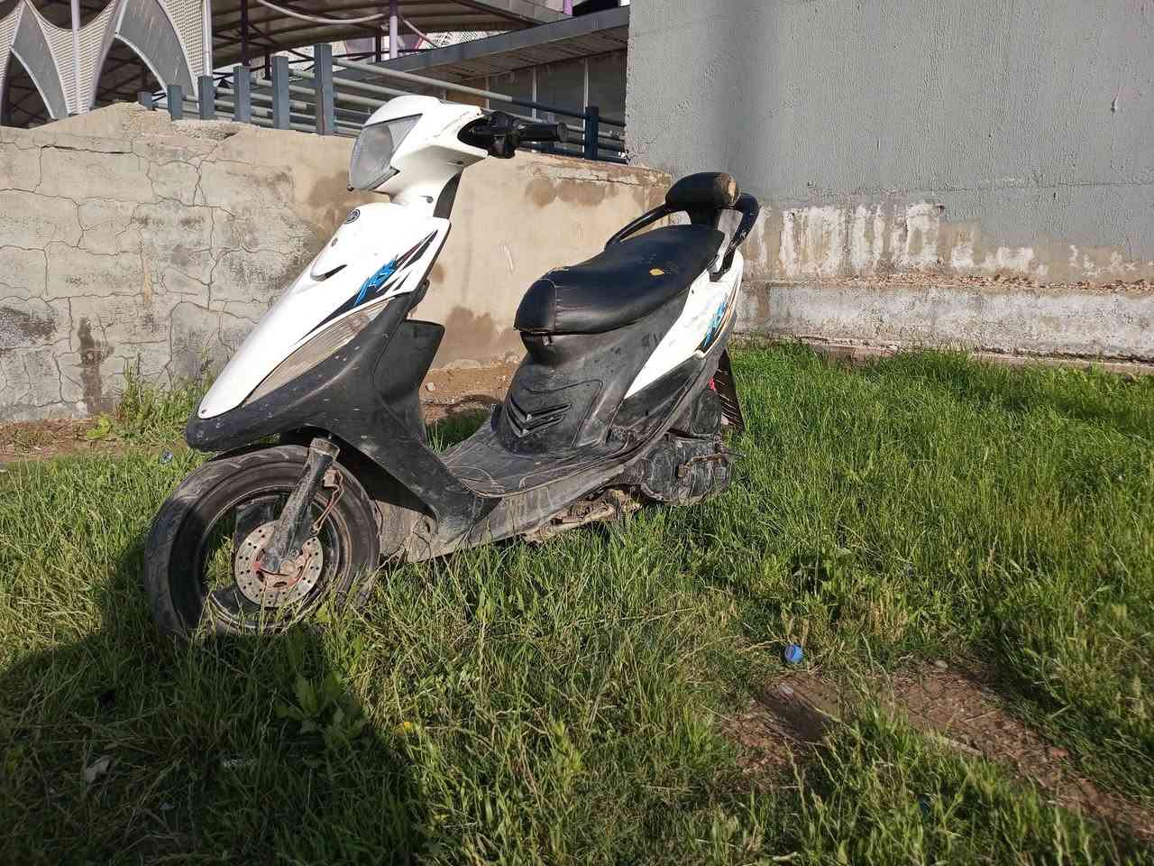 سلام عليكم دراجه ماكس دراجه حلاوء ما مفتوحه مكينء اني كفلهء المكينة كهربائيات كلها شغاله دراجه خير من الله مكاني بغداد الكماليه قرب بدالاء سعر550بيه مجالا
رقم ***********
