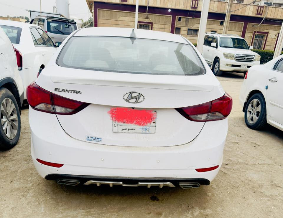 سلام عليكم النترا 15بغداد بأسمي  تحويل مباشر حساس خلفي اشاير بالمري كامرة شاشة بيها صبغ بنيد وربع الجاملغ جهة السايق 
5 ويل كب كروم
مال جناي الله شاهد مستعجل ع بيعتها
112 وبيها مجال حك الجية
***********
