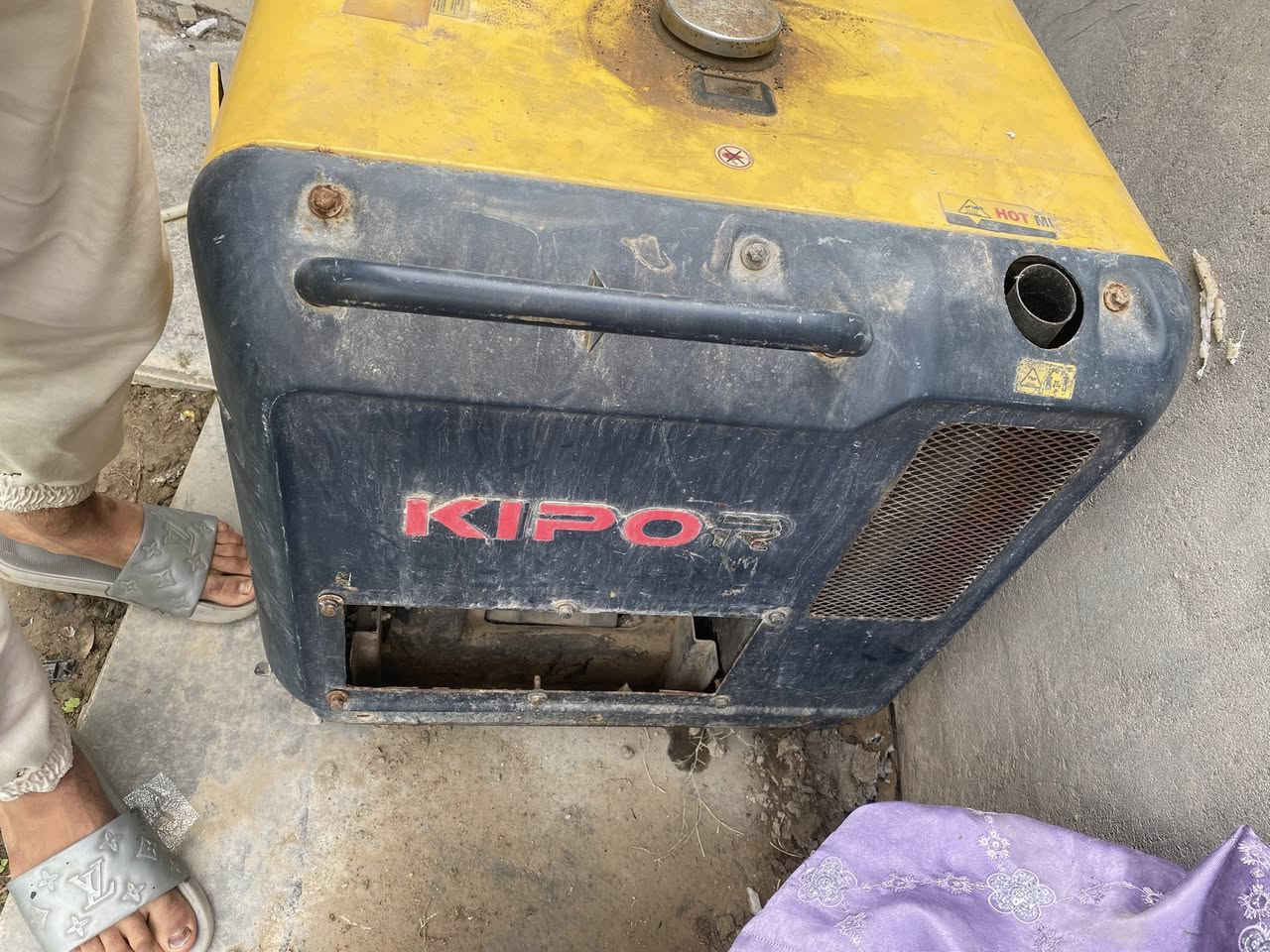 السلام عليكم 
مولده كاتم گاز سعته الامبيريه 20 امبير مولده نضيفه مال بيت ومتروكه لا مفتوحه ولا ملعوب بيه سعره قيم وأخذ ومنا وهيج جاي صيف تخدم اهل الأسواق او للبيت أو لغرض ثاني


**إذا كنت صاحب هذا الإعلان وتريد حذفه لأي سبب، رجاءا أرسل رسالة إلى الدعم الفني**