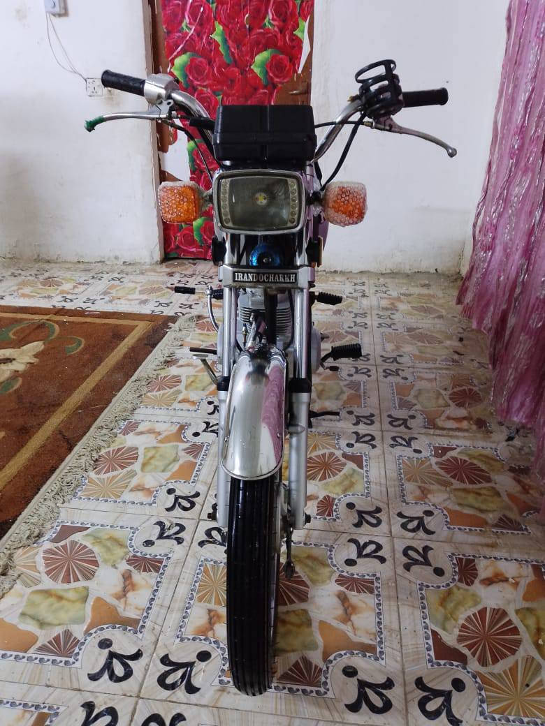 سلام عليكم  دراجه للبيع موديل 21 اوراق صولي مكينه ناعمه  سعر 650 وبيه مجال مكاني شارع نفط *********** تصال  وتساب
