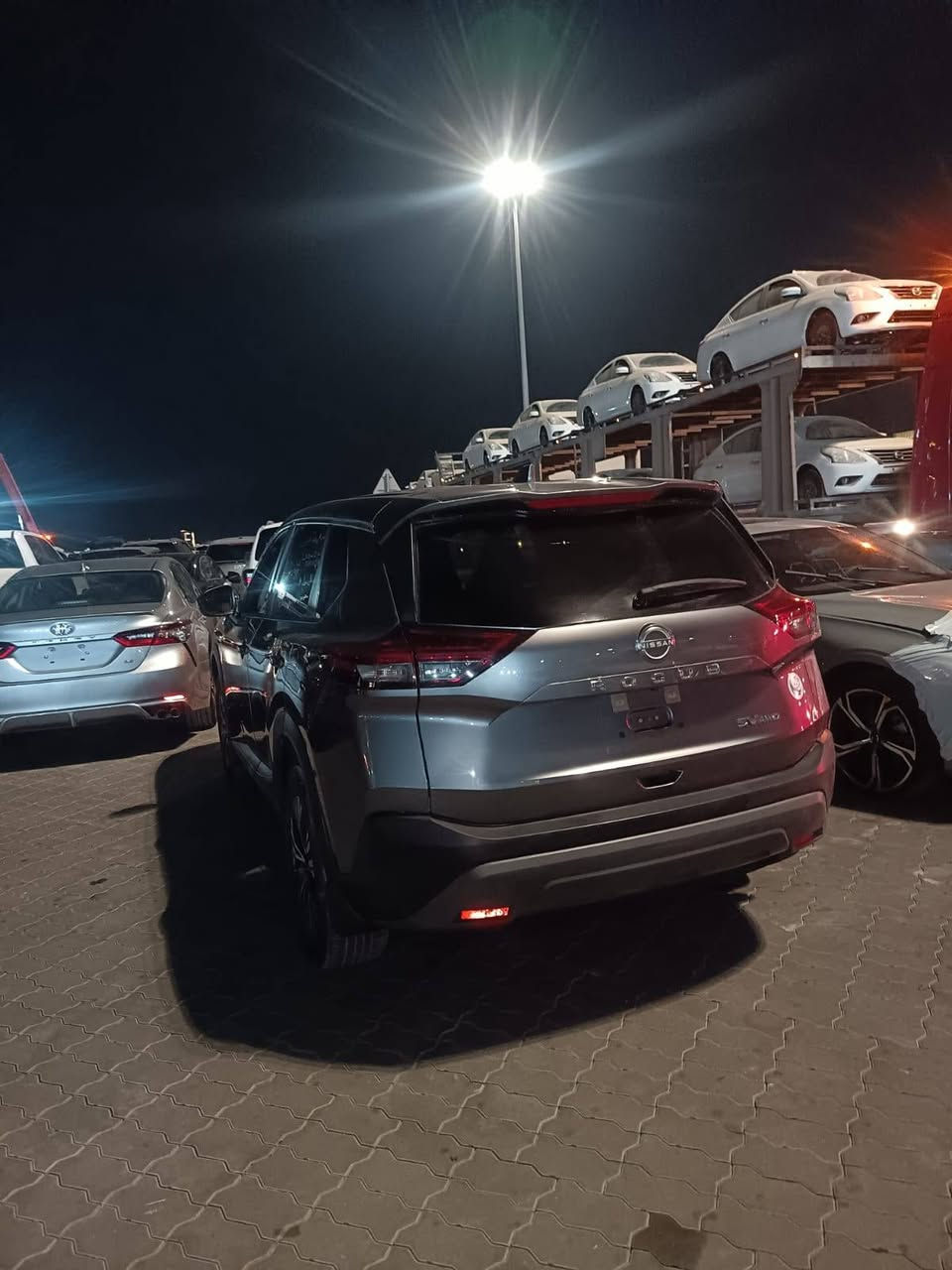 نيسان روج 2023 sv
موديل 2023
لون نفطي
ماشية 43
مواصفات 
رادار امامي 
رادار جانبي 
شاشة كبيرة 
كامرة دوارة 
اوتو  ستوب
تحسس خط مسار 
كير طيارة 
سبورت عادي وتماتيك شفتات في ستيرن
محرك 3 بستن اقتصادي
تشغيل عن بعد
لايتات لد نهاري زنون
ويل 19 بلادي
تبريد قطعتين 
صور الضرر مرفق
ايرباك سليم ابشرط
الرقم كاتي اربيل 
السعر  134$
للاستفسار مراجعة الصفحة 
او الاتصال بالرقم 
*********** واتساب
