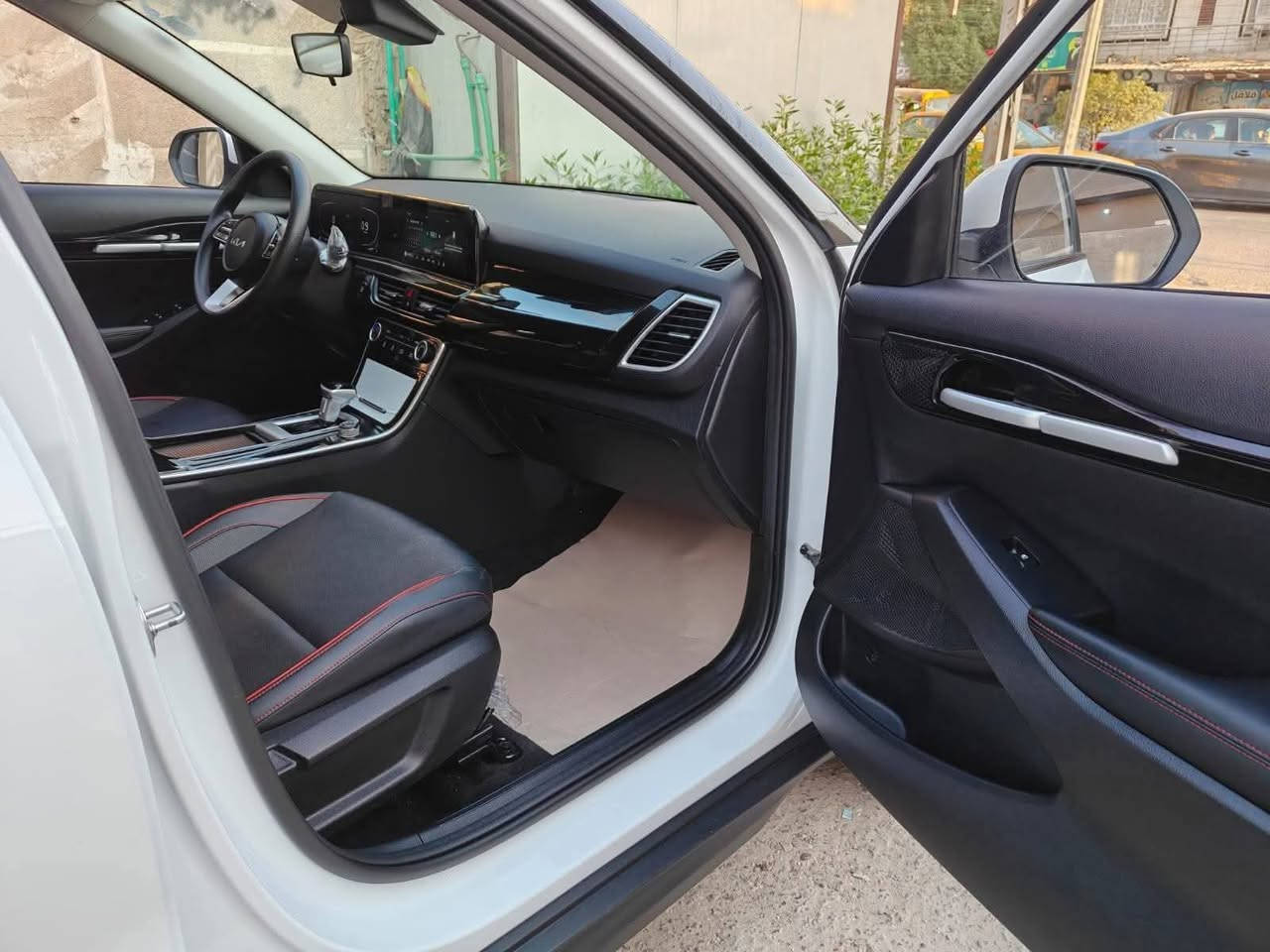 كيا سيلتوس
موديل ٢٠٢٥ 
فووول مواصفات بسعر ١٧٩ ورقة
رقم بغداد  
ماشية ٢٨٠٠ فقط بعدها زيرو 
المواصفات 
* 🔍 بانوراما + شاشة متصلة
* 🔧 محرك 4 سلندر سعة 1.5 لتر دبل نوزل DOHC المرغوب بالكوري
* ⚙️ ناقل حركة أوتوماتيكي 
* 💪 عزم دوران 144 نيوتن/متر
* 🐎 قوة 113 حصان 
* ☀️ فتحة سقف بانورامية 
* 🔑 مفتاح تشغيل بصمة ابواب بصمة جنطة بصمة
* 🚦 نظام تشغيل وإطفاء أوتوماتيكي 
* 🛡️ نظام تحديد المسار 
* 🌪️ دفع ثنائي FWD
* 🔍 رادار أمامي وحساسات أمامية وخلفية
* 🛋️ مقاعد جلدية أصلية 
* 💡 إضاءة LED وزينون 
* 🔑 دخول ذكي بصمة 
* 🛞 ويل كب 17 انش 
* 📏 6 أكياس هوائية للسلامة 
* 📱 شاشة ديجيتال متصلة 
* 🎥 كاميرا دوارة 
* 🚀 مثبت سرعة
* اوتو هولد
* اوتو ستوب
* تبريد قطعتين 
* كاميرا مشاهدة خلفية
* يدات نيكل 
مكان السيارة الكوت
للتواصل مع الرقم
0773 661 3489
 واتس اب +أتصال
#كيا
#سيلتوس
