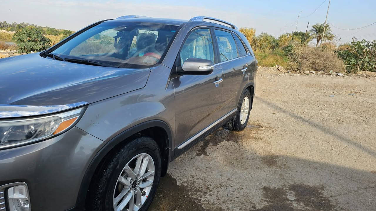 سورنتو ٢٠١٥ وارد أمريكي 
سياره جاهزه قطره صبغ مابيها مكفولة 
بيها بنيد مفتوح فقط سونار موجود 
محرك ٤ سلند تخم تاير 
سياره جديده  مكان السياره بل كوت 
الشراي فقط يتصل سعر ١٣٦ وبيها مجال 
***********
