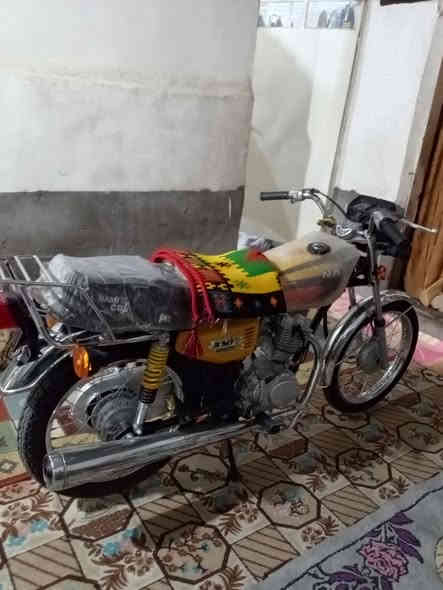 سلام عليكم للبيع دراجه نامه شلامجه 23 الدراجه جديده طالعه25 تفيلس مافيلسه وكيله سيد سعد السعر 1650 المكان كربلاء شهداء موضفين رقم ***********
