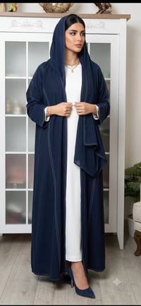 عباية • مقاس ٣٨-٤٢ • تواصل خاص