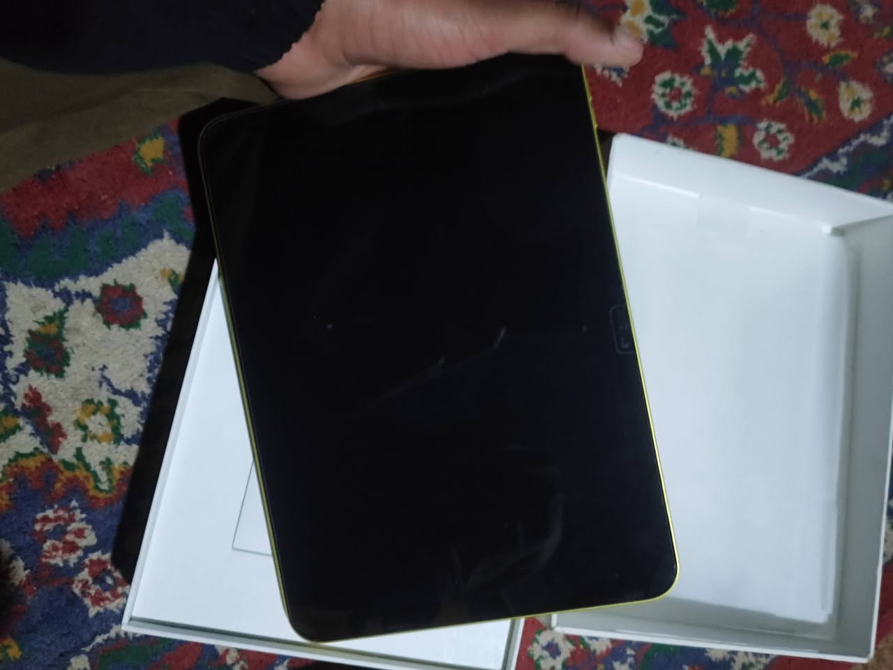 اايباد 11 معالج.A16 .ذاكره 128 ايباد استعمال شخصي مستعمل اقل شهر نضافه 100.. بطاريه 99 الايياد شخطه ما بي  سعر 475 بي مجال بصيط. مكاني بغداد   الرقم ...***********
