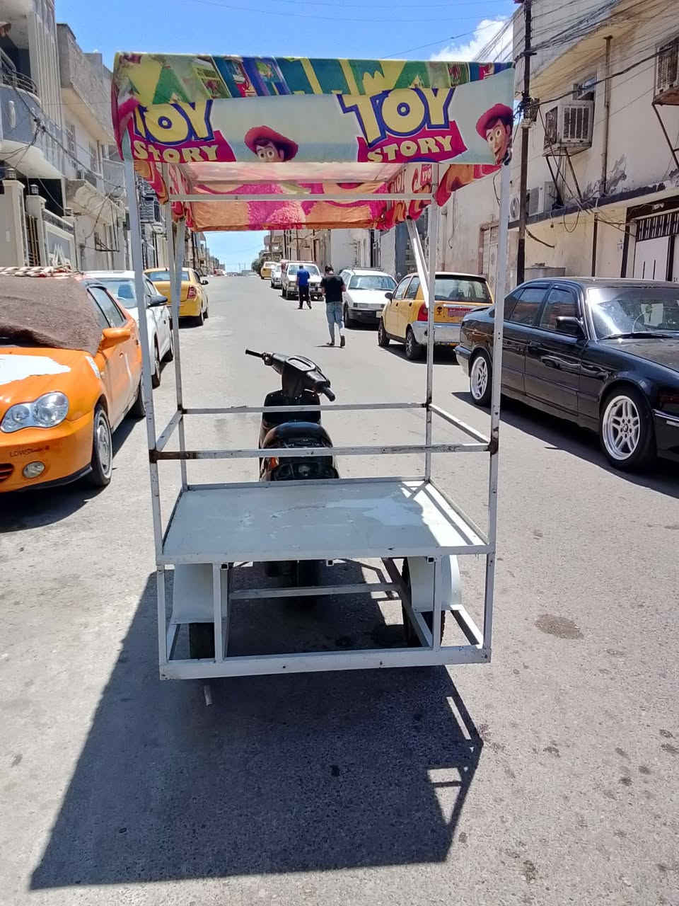 للبيع شغال محرك امعمر وايرمنيه شغاله سلف يشتغل بس باتري ضعيف السعر 325جانب الايمن وادي حجر ***********
