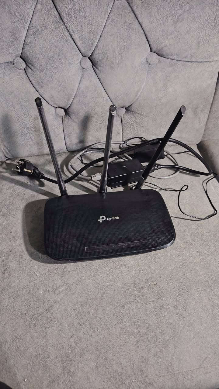 سلام عليكم شبكة كامله لبيع عوزه بس وير و بوري سعر ٨٥وبيه مجال مكان كربلاء شارع بغداد الرقم *********** 👍
