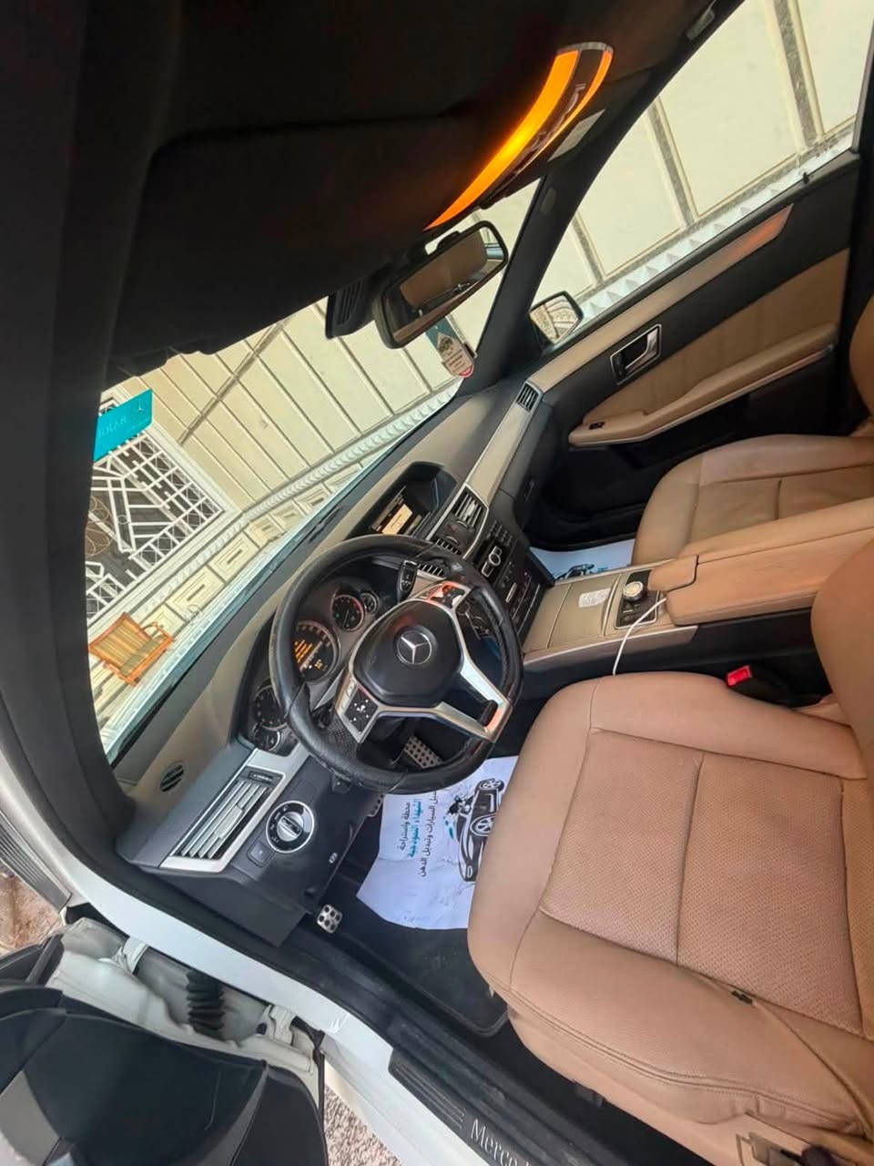 السلام عليكم للبيع مارسيدسE200
موديل 13
فول مواصفات 
ماشية 183 km
رقم اربيل بأسمي
كفاله بدون صبغ عدا الدعامية الخلفية
والسونار مرفق مع الصور 
السعر 170 وقابل للتفاوض
العنوان بغداد المنصور للاستفسار واتساب ***********
