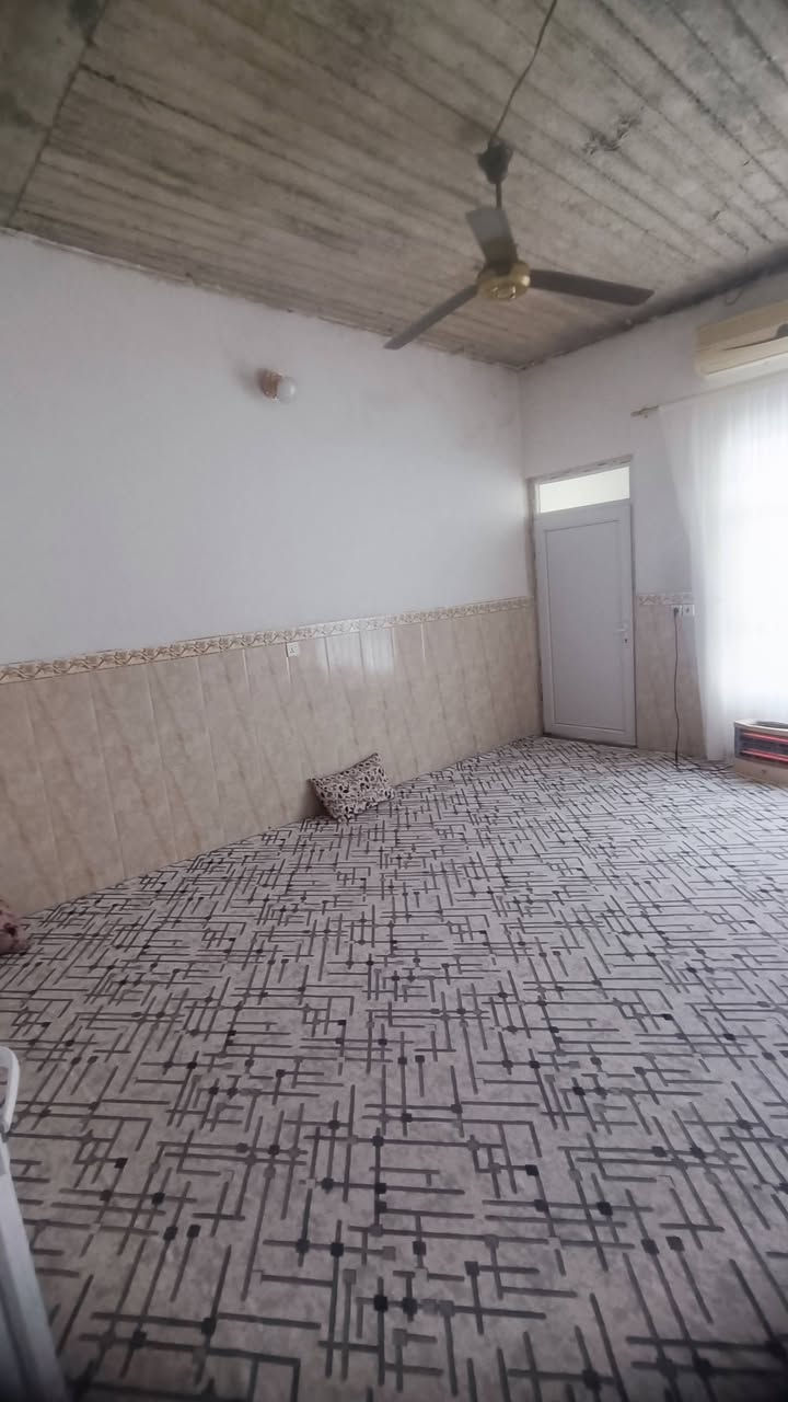 سلام علیکم
#خانووی_ زۆر هه رزان بۆ فرۆشتن #نرخ170وەرقە معاملا
ناونیشان 📍کەلار _ قەزای ڕزگاری ( سممود )

◼️گەڕەکی ئاوباریک  🛣️🏞️
◼️ بەرمبەر ئاسایش  تەنیشت مزگەوتی عمری کوڕی خەتاب
◼️ ڕووبەری 5بە 20 = 100مەترە 📏📐
◼️ کۆڵانی پان و فراوانە 
◼️ شوێنێکی زۆۆر خۆش و دڵگیری هەیە  
◼️تۆماری ئەنجومەنی وەزیرانە ✅

مواسەفاتە کاشییە ✅تایبەت دروستکراوە ✅)
 
🔴 ژوورەکانی ئەم خانووانە پێکهاتووە لە ⬇️

🔶 میوان 🪑🚪
🔶 مطبخ 
🔶 مساعد مطبخ 🍽️🫖
🔶 هۆڵێک 🖼️
🔶 ژووری نوستن 🛋️🛏️
🔶 ڕۆشنایی 🪟
🔶 مشتەمەلات 🛁🚿

بۆ زانینی نرخ 💵پەیوەندی بکەن بەم ژمارانەوە 📲📞📳

***********
