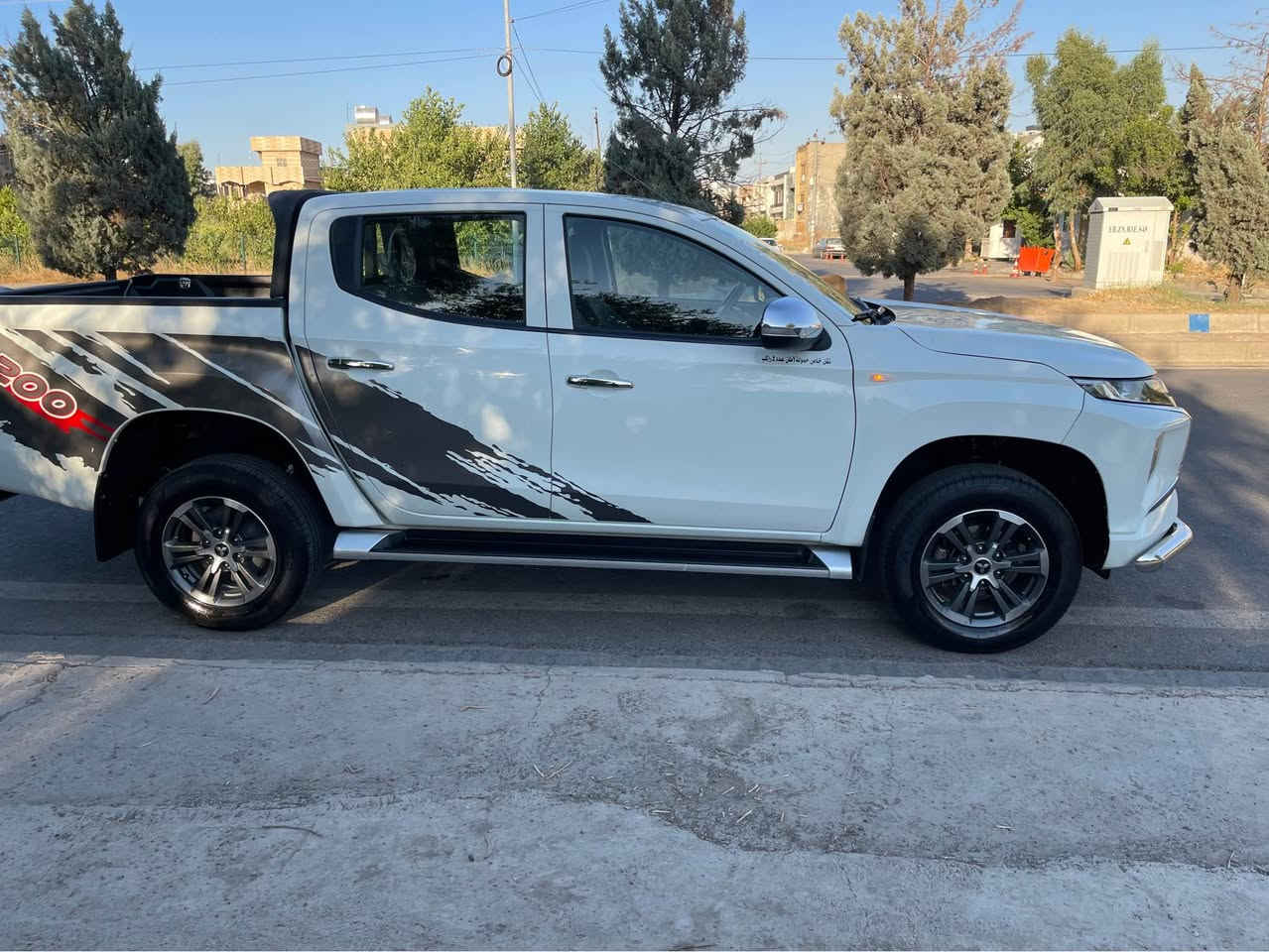میتسوبیشي Mitsubishi L200 
مودیل2020
85000km
ضمان محرک و گیر
درجة اولی (یەک)
رقم سلیمانی »مکان اربیل
***********
***********
واتساپ أربيل, العراق

