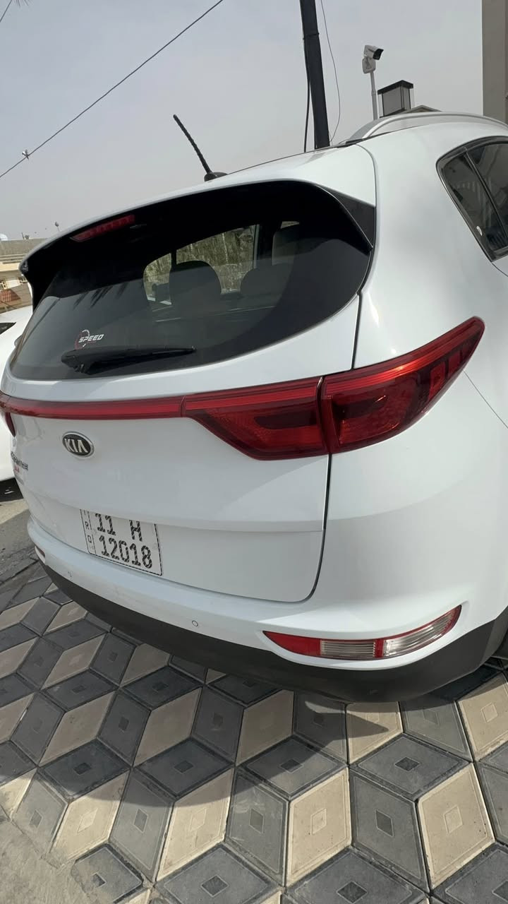 ‏كي سبورتنج موديل 2018 عداد المسافة المقطوعة 117,000 السيارة خليجية وجديدة وحلوة سوها وياها ا***********لسيارة موجودة البياع عنوان بغداد مدينة معارض البياع شارع الوسط مقابيل شركة جي مجاور معرض امجد الحسني سيدار السيارة حلوة مقفولة سوها وياها وخليكم الرقم للتواصل رقم بغداد الجديد السيارة بها تكحيل الدعامية الأمامية الصبغ بين الباب الخلفي والباب الأمامي موضحة بالنار والسيارة خليجية ￼
