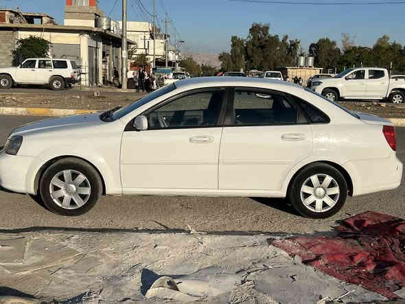 Optra٢٠١٢  رەقەمووسەنەوی نویە تا٢٠٢٧ 
لێدراوی نیە 
رەسمی سۆنەرەکەیم داناوە
کۆبۆنی بەنزینی هەیە 
هەمو گیانی لۆکە 
مەکینەی بەس قەباغ کرایتەوە مەکینەی بەشەرت دەنگورەنوبوخارو شتی نیە 
١٦٠هەزار هقیقی رۆشتوە
تەقەو رەقەشی هەموو بەشەرت وەک توپ سیارەکە چوار  تاو ویلی لۆکە سعر ٨٨مجال کەم 
شوێن چەمچەماڵ 
***********
***********
ئەدمین❤️
