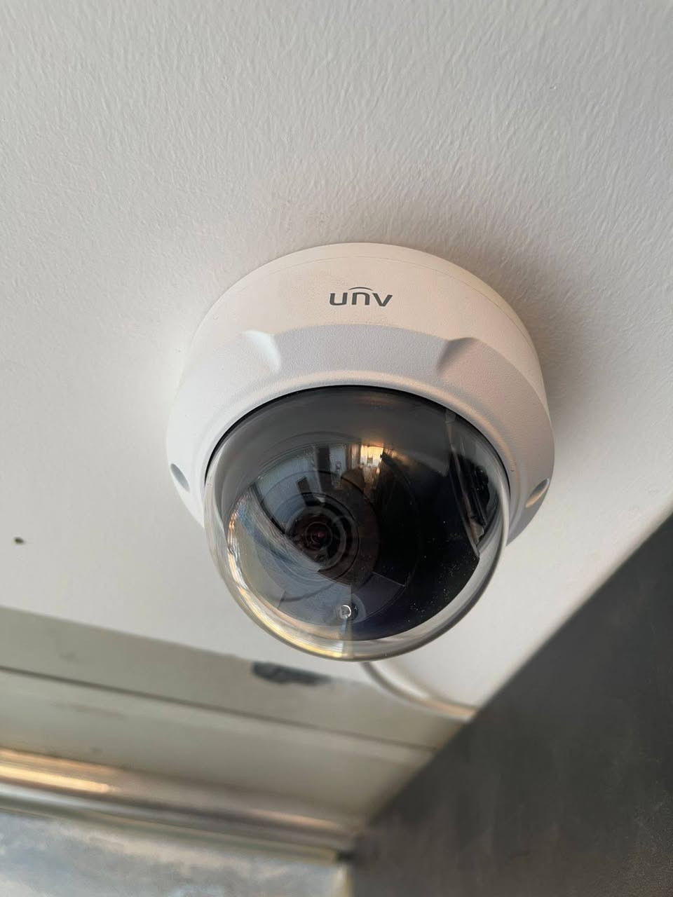 تم على بركه الله 
تم تجهيزوتنصيب كامرات مراقبه نوع2UNV ميكا تنصيب 6كامرات 
الموقع:مجمع الشراع 
من ماركة UNV العالمية من تجميع أصلي 
تتضمن 
✅كاميرات 6 ماركة UNV العالمية
✅جهاز DVR
✅اي بي IP
✅كامرات فول كلر صوت 
✅اسلاك  امتار
✅ربط الكامرات بالموبايل 
✅شاشه فول HD
✅ضمان الكامرات 5سنوات
✅الكاميرات من ماركةUNV العالمية  اصلي 
✅ تم تجهيز وتنصيب من مركز الامان الموقع حي النداء بدايه شارع المجمعات 
ملاحظه:ضمان شركة5UNVسنوات 
للطلب او الاستفسار:
#واتساب: ***********/
            ***********
العنوان :النجف الاشرف شارع المجمعات مقابل سوق النجف للعقار
