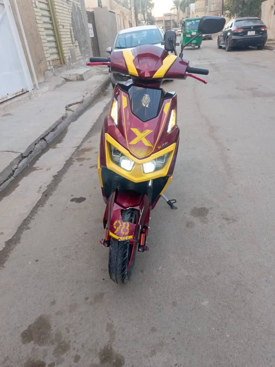 السلام عليكم دراجه سكنس x  شركه حسن وحسين Gt موديل 2025 ملف 3800  6بطاريات جدد شادهن جدد كبار مسطره قبل شهر شادهن  دراجه نضام R
سرعه 90 نواقص الدراجه بريك خلفي دسك وصوت بل الويل الخلفي كلش خفيف 
والكشر شوف العين نظيف الدراجه نظيفه  ماخذها قبل 6اشهر بمليون وميه هسه عارضها 650 وبيها مجال للشراي مكاني بغداد المشتل شارع المطبك رقمي ***********
