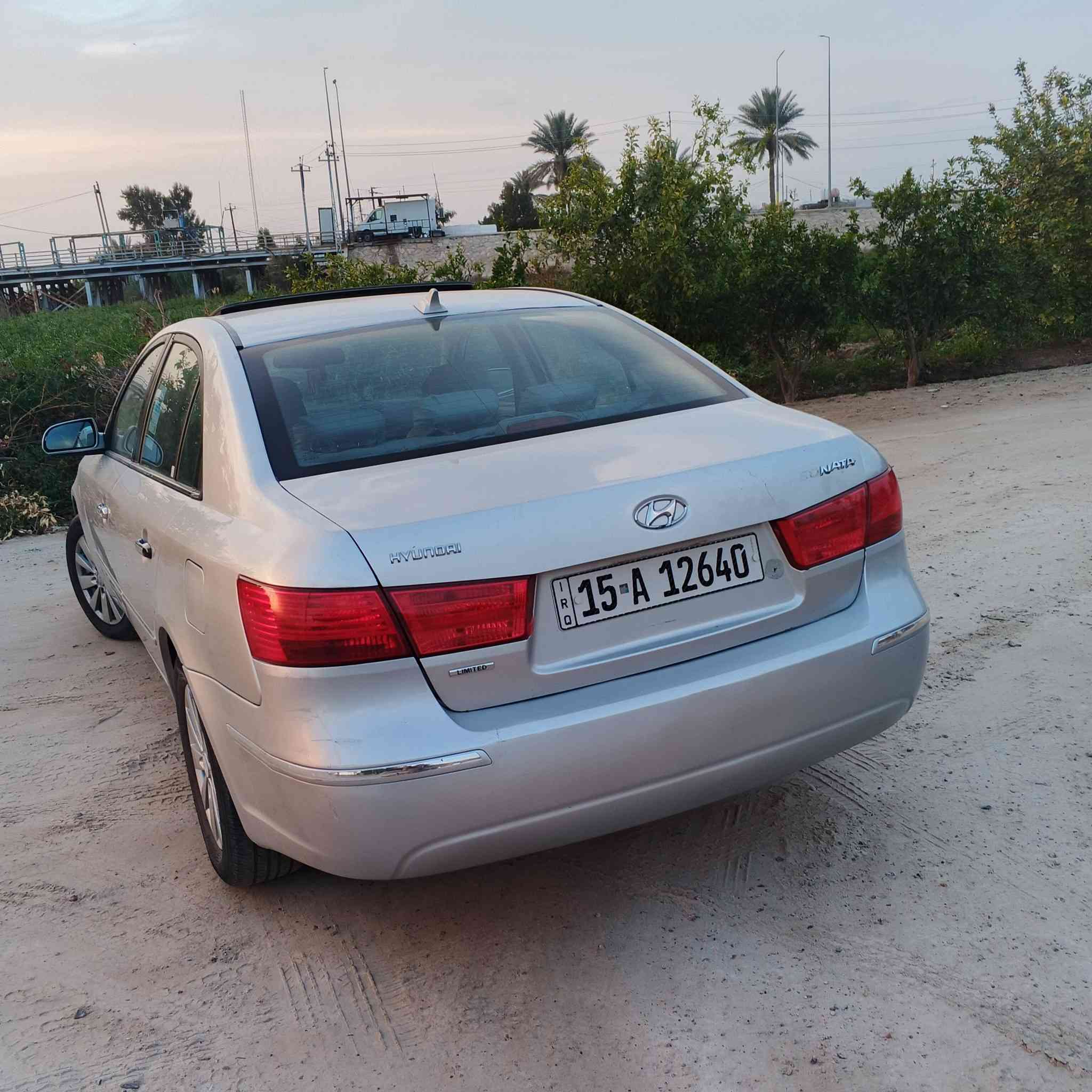 سوناتا المقدس 2009 
وارد امريكي مكينه وكير بلادية 2400  
بيها قطع صبغ بدون دولاخل بس ابيع احزام 
مكان السياره الانبار العامرية جسر بزيبز 
السعر 107 وبيها مجال للشراي 
للاستفسار ***********
