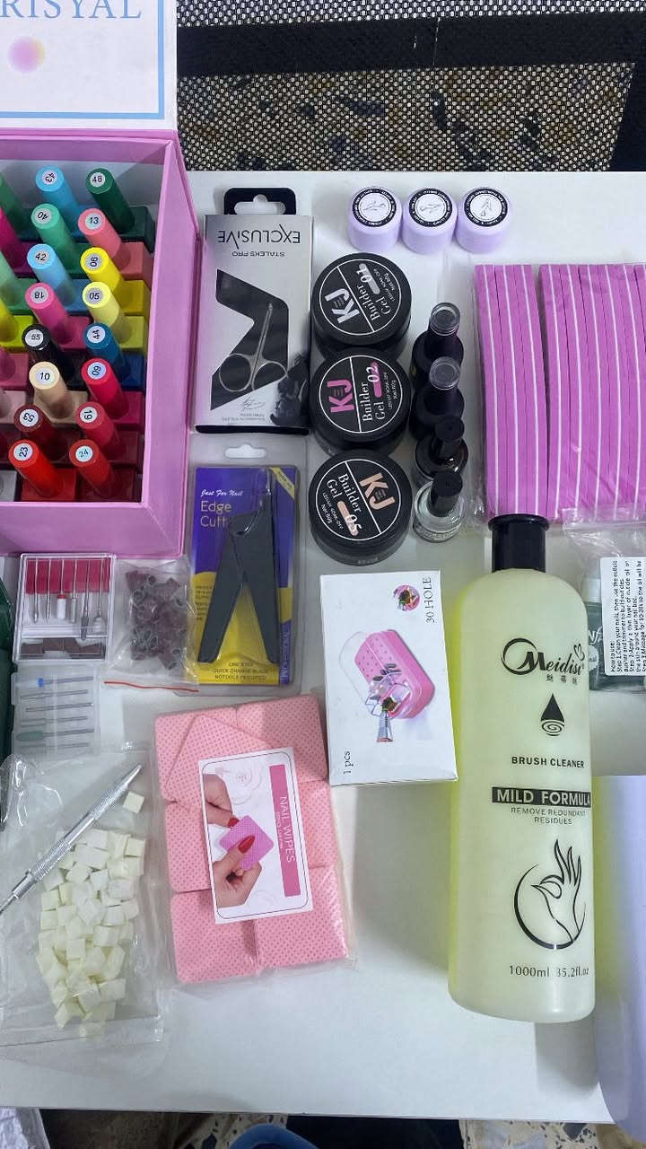 مواد اظافر تجهيز كامل من احسن المواد من دزاينات وجلش وجل مع يوفي جهاز كبير  ويوفي صغير محمول وجهاز مبرد وجهاز ساحبة غبار ومسند كبير 
جديد مامستخدم 
٤٠٠ الف وبيهم مجال ابيعهم كلهم


**إذا كنت صاحب هذا الإعلان وتريد حذفه لأي سبب، رجاءا أرسل رسالة إلى الدعم الفني**