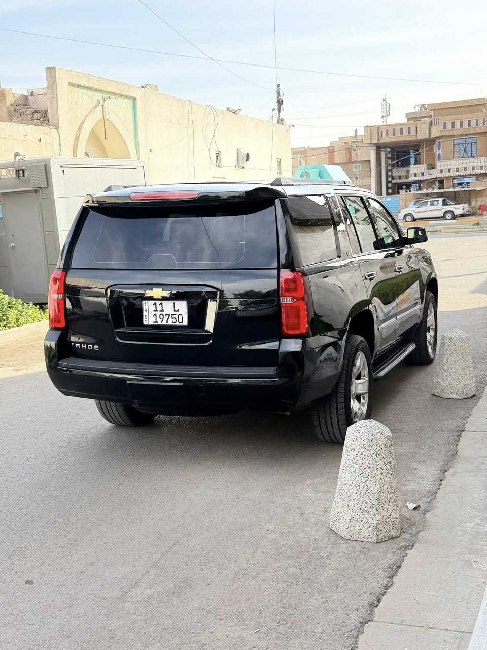 السلام عليكم 
تاهو 2015خليجي رقم بغداد بسمي تحويل مباشر 
مواصفات ال lt1معروفة 
بيهة صبغ اذا طخة بسيطة جاملغ امامي ايسر وربع باب السايق 
السعر 295وبيهة مجال للشراي 
اي استفسار ***********
مكاني بغداد قرب جامع النداء
