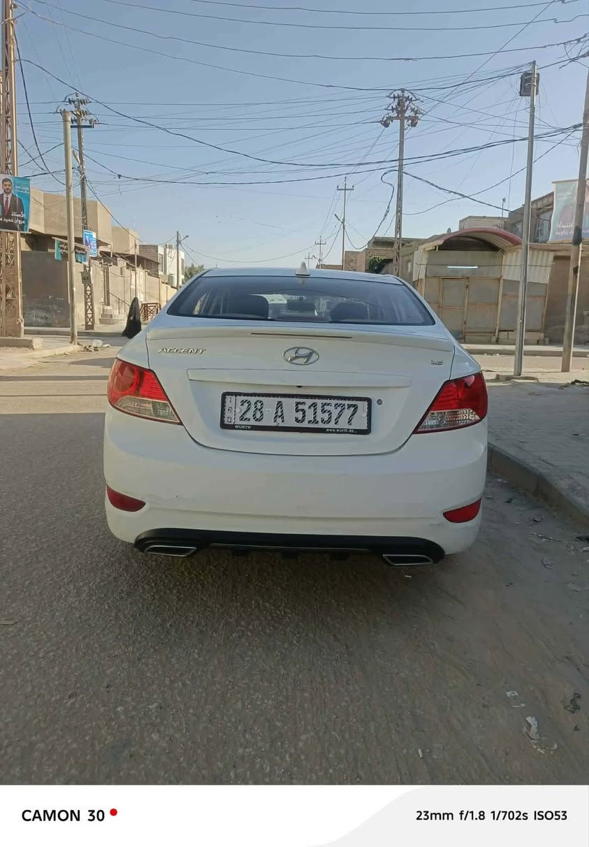 السلام عليكم سيارة اكسنت للبيع موديل 14 كفالة عامه من الكير والمحرك فقط مثل ماموضح بالسونار 
السياره باسمي رقم نجف 
السعر 105 وبيها مجال حك الجيه 
العنوان الديوانيه_قضاء الشامية 
للتواصل: ***********
