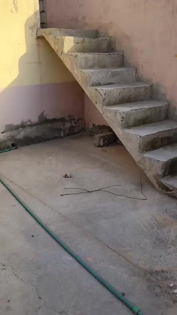 الدار للبيع الاربجيه القديمه
مساحه ١٢٠ متر  كرت بلدية 
***********
