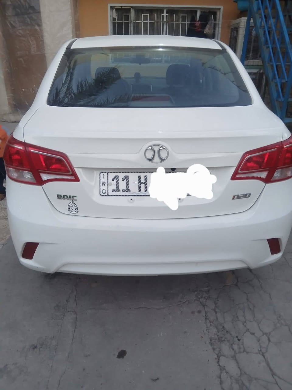 السلام عليكم سيارة بايك للبيع موديل ٢٠١٩  رقم انكليزي  هزة جديدة سنوية ٢٠٢٩ سيارة باسمنا  السعر  ٧٨ ورقة وبيهة مجال السونار مرفق مع الصور مكاني بغداد هاتف ***********
