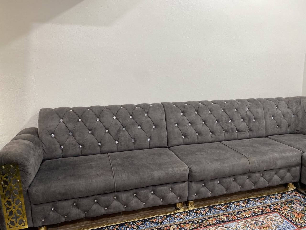 ديوان للبيع عراقي  7 امتار نظافه 80 %السعر 275 المكان الهرمات الخامسه


**إذا كنت صاحب هذا الإعلان وتريد حذفه لأي سبب، رجاءا أرسل رسالة إلى الدعم الفني**