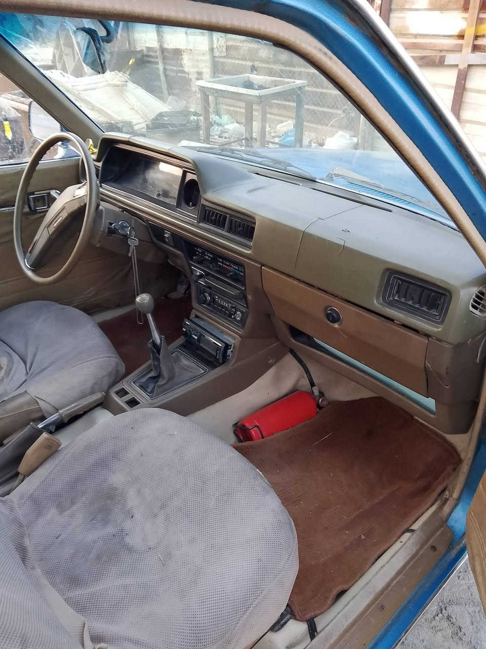 سلام عليكم سياره كرونه موديل 80 للبيع بسمي تحويل ثاني يوم كير ومحرك بلادي كهربائيّة كلهه شغله تخم تاير تبريد شغل ثلج سياره كلهه شغله سايد بريك صدر امامي وخلفي جديد سياره جاهزه مانقصهه شي
مكان بغداد حي نصر 
لسعر 28
لاستفسار على رقم 
***********
