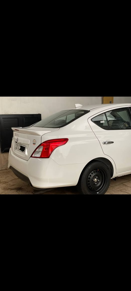 سلام عليكم  
صني هندي بليتة زركة 2024 
ماشية ٢٥ الف بس 
سيارة نضيفه ما شايفة بانزين عادي كلة محسن 
قبل ٤ اشهر طلعتها من الشركة زيرو 
بيها باردات خفيفة كلش ممبينات  
مكاني نجف 
السعر ١٣٠ وبيها مجال
*********** واتساب فقط
