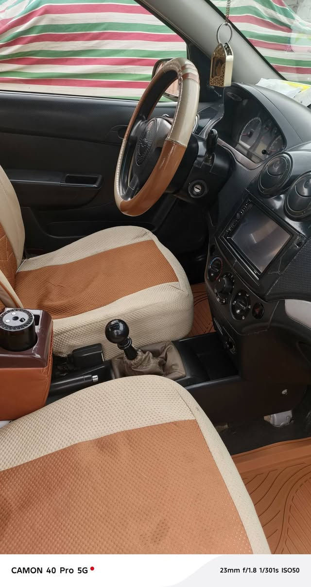 افيو ٢٠٠٨ كير عادي للبيع شغاله من كلشي والفحص وياها خاليه من ضربه او حادث 
للبيع وبسعر مناسب 
***********
