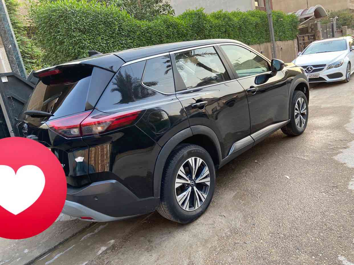 للبيع نيسان روج 2022 محرك 3سلندر تيربو وارد أمريكي سيارة نظيفة  رقم شمالي شرط التحويل او الوكالة صبغ قطعة وحده جاملغ امامي هو حادث اميركا وعندي صورة الحادث بدون دواخل سيارة حادثهه خفيف جدآ  +الفايبره مال الصندوق الي صاير بيهه الرقم للجمالية كير مكينة تبريد سيارة كولش حلوة وترايهه جدآ ناعم تيربو صاروخ تبريد ثلج مواصفات SV  ويل جبير مكان السيارة بغداد _الكرخ للأستفسار ***********
