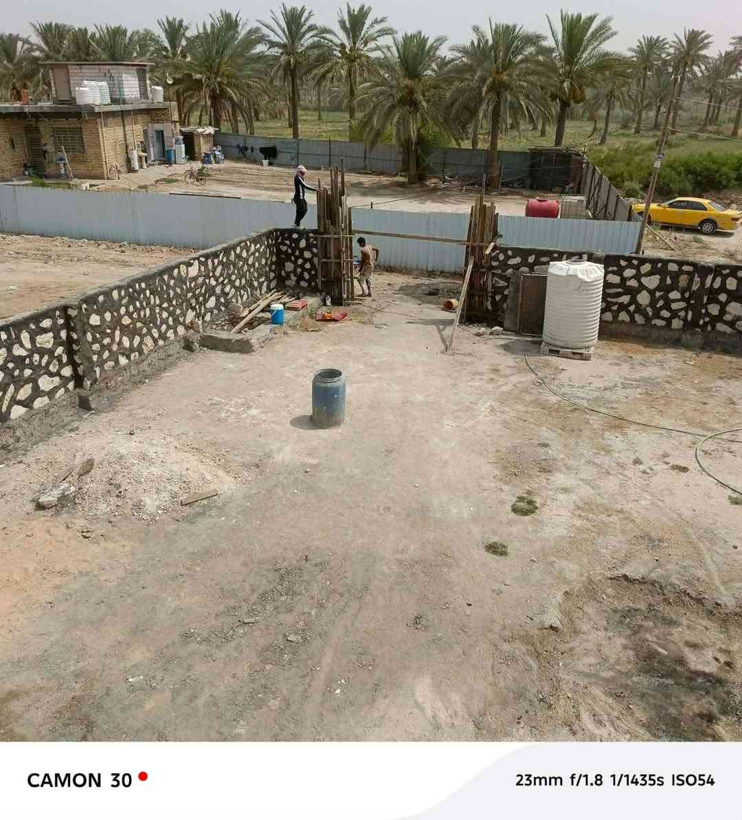 السلام عليكم بيت للبيع في سعيدي طريق ياحسين قرب خشيم الذياب مساحه 500 غرف عدد 2مجمع صحيات داخليه ومطبخ4/5 وصاله4/13 وستقبال 4/9
وكراج وحديقه كبيره ويوجد 
ترك وره البيت 5/14 السعر 85 واي استفسار اتصال على هذا رقم ***********
