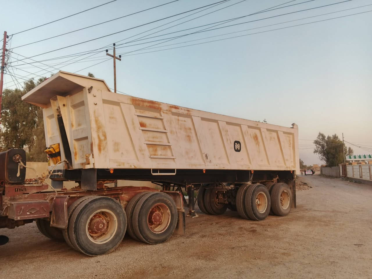 عربانه البيع كويتي
تخم تاير 
مجموعه 16 
ذرعه 33
سعر 170بيه مجال
مكاني رمادي 
***********
