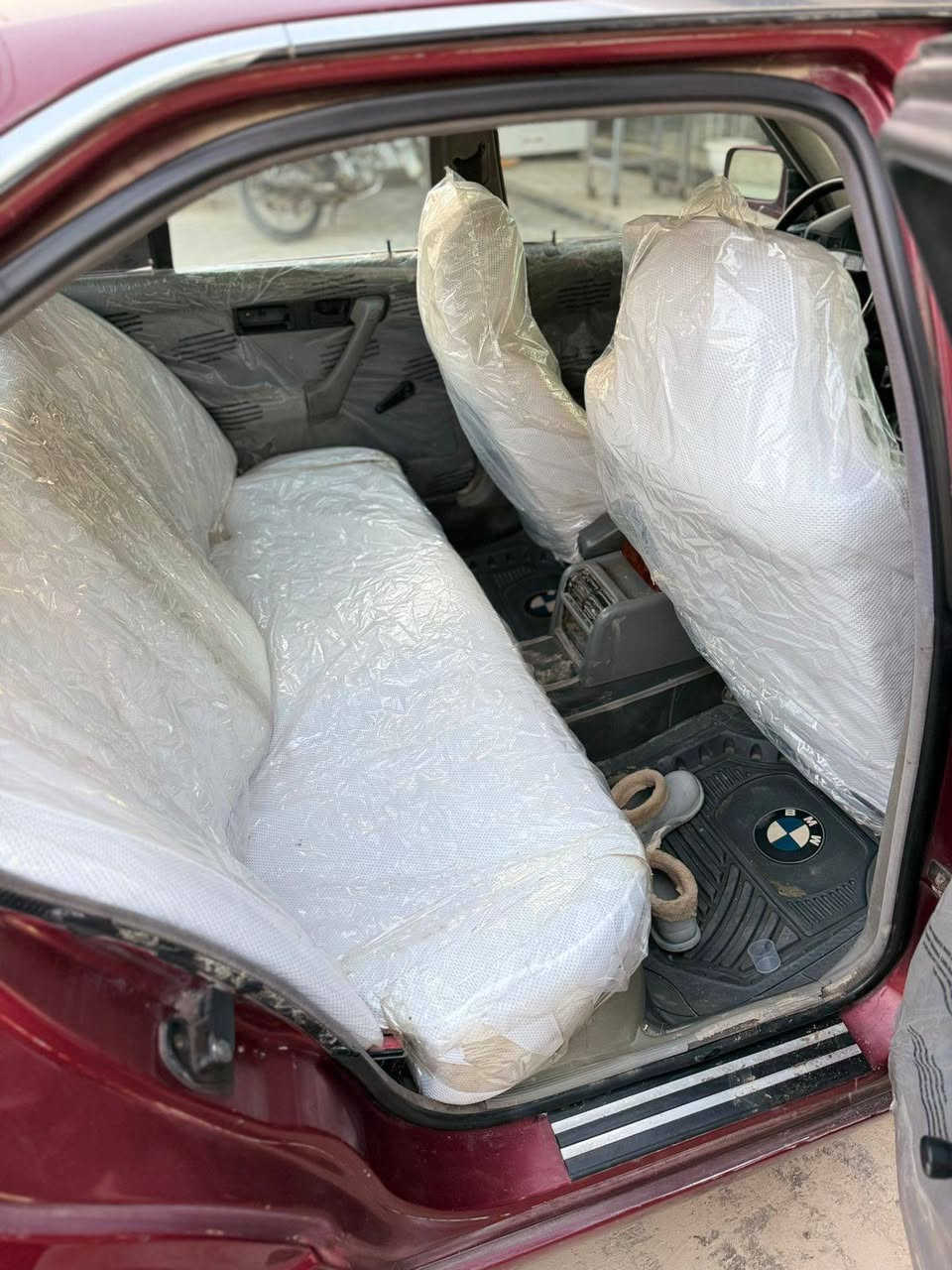 بي ام دبليو
525اصل بليته سنويه مكينه 
مكينه كير كفاله
تبريد ثلج
موديل 1991
مكفوله ضربه وتبديل 
السعر 57مكان بابل 
***********
