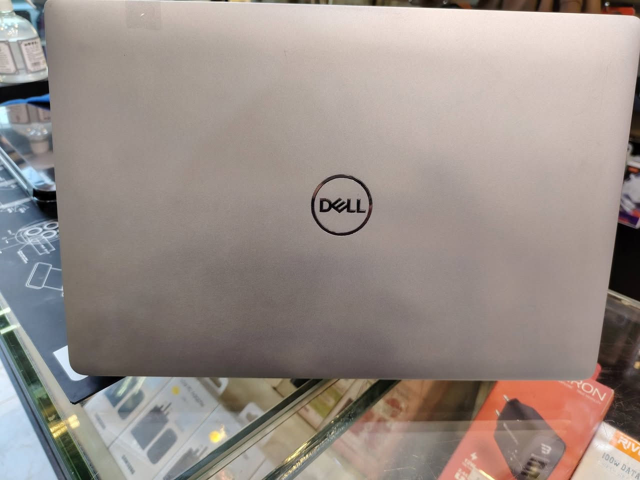 🔥 عرض خاص وحصري لدى مكتب صدف! 🔥
💻 أرخص لابتوب جيل 11 بالعراق! 🇮🇶
✨ Dell Latitude 5420
🔹 المعالج: Intel Core i5 الجيل 11 ⚡
🔹 الرام: 8GB 🧠
🔹 التخزين: 256GB SSD 🚀
🔹 الشاشة: 14.1" Full HD 🎯
💼 جهاز عملي وسريع مناسب للدراسة والعمل اليومي بكل كفاءة!
💰 السعر: فقط 325,000 دينار
🎁 الملحقات مجاناً:
✔️ شاحن أصلي 🔌
✔️ حقيبة 🎒
✔️ ماوس 🖱️
📍 العنوان: الموصل – المجموعة الثقافية، مجاور شركة طاقة
🚚 توصيل متوفر لجميع محافظات العراق
📞 للاستفسار: ***********
