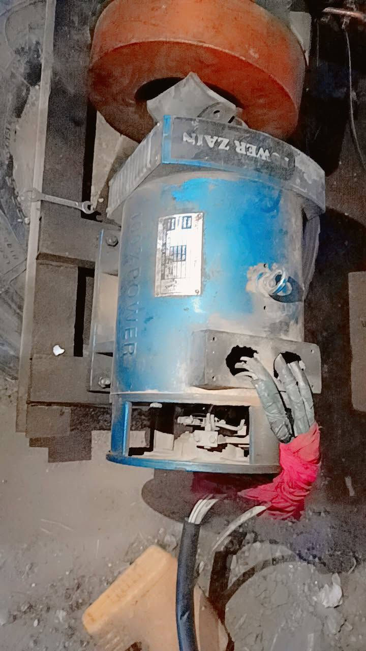 سلام عليكم مولد هندي للبيع راس التوليد 7.5 كيفي لي ريده يراسلني خاص سعر 650وبيه مجال


**إذا كنت صاحب هذا الإعلان وتريد حذفه لأي سبب، رجاءا أرسل رسالة إلى الدعم الفني**