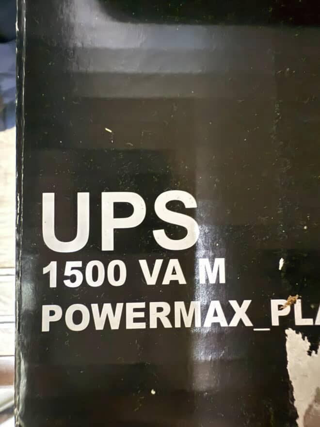 السلام عليكم اكس بوكس سيريس اس ٥١٢ نضيف جداً يجي وياه كامل ملحقاته ووياه يو بي اس ١٥٠٠
العنوان=بغداد،كرخ 
اكو خدمه توصيل انت تدفعها 
الحساب ٤٠٠


**إذا كنت صاحب هذا الإعلان وتريد حذفه لأي سبب، رجاءا أرسل رسالة إلى الدعم الفني**