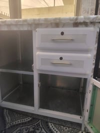 كاونتر للبيع السعر ٦٠ وبي مجال للتواصل ٠٧٧١٠١٦١٦٤٧