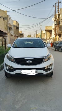 للبيع كيا سبورتج 2016 خليجي سيارة مكفولة من الصبغ والضربة بيهة باب الص...